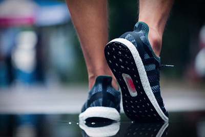 更轻更弹更强!新一代 BOOST 跑鞋横空出世!尝鲜开箱全球首发!