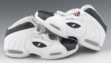 引擎轰鸣，极速美学 融合跑车元素的球鞋设计合集